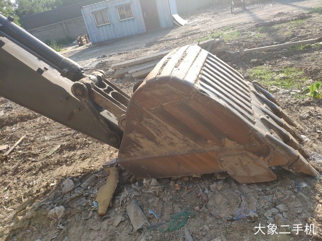 沃尔沃 EC300DL 挖掘机