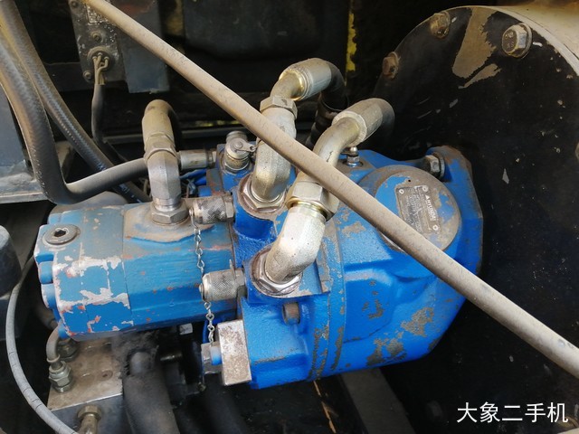 现代 R60-9 挖掘机