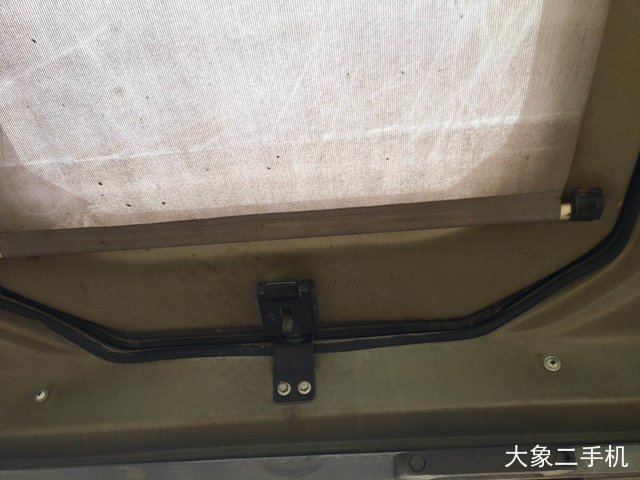 徐工 XE135B 挖掘机