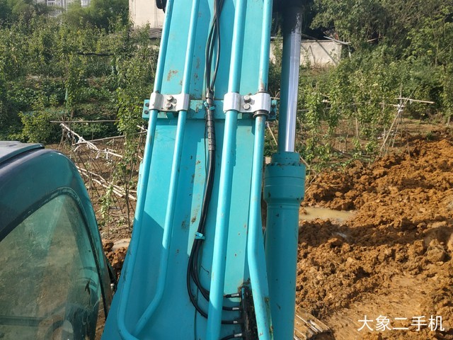 神钢 SK260LC-8 挖掘机