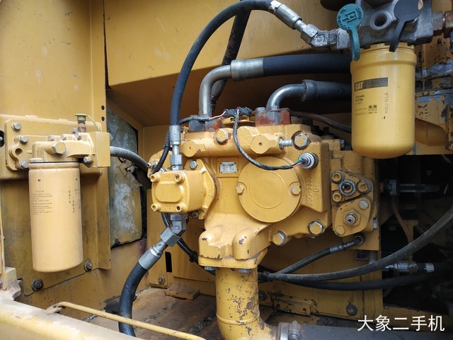 卡特彼勒 323DL 挖掘机