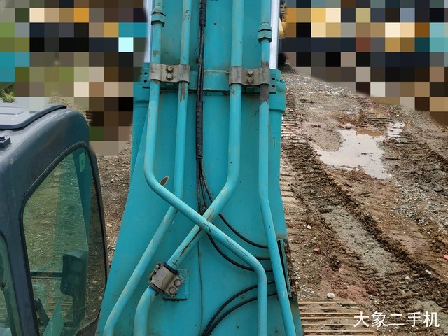 神钢 SK210LC-8 挖掘机