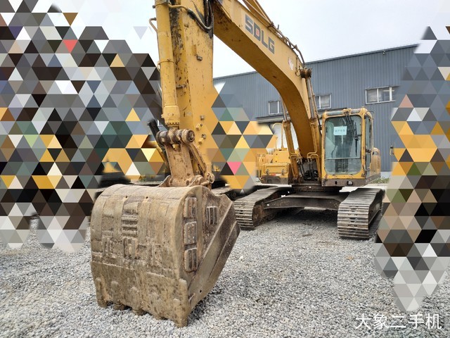 山东临工 LG6250E 挖掘机