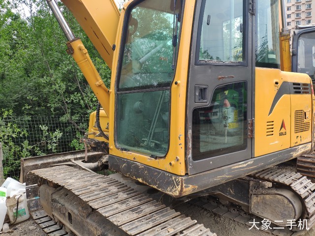 山东临工 LG690E 挖掘机