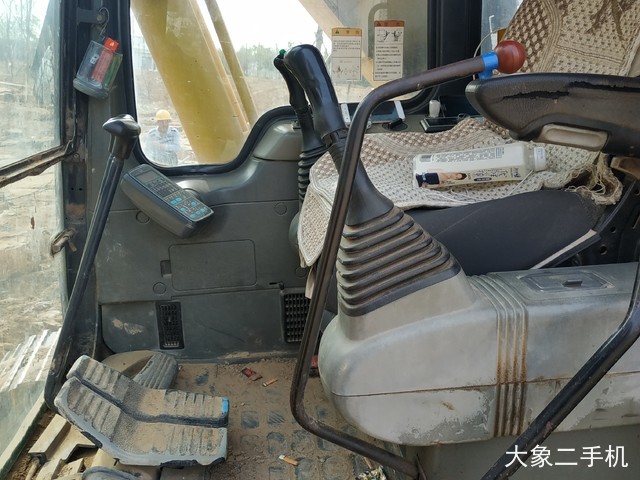 小松 PC200-6 挖掘机