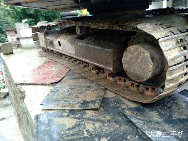 凯斯 CX130B 挖掘机