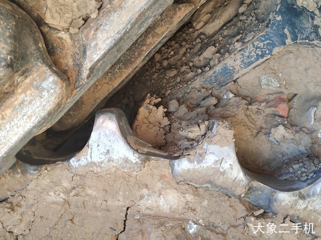 现代 R130VS 挖掘机