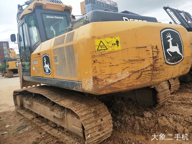 约翰迪尔 E240SC 挖掘机