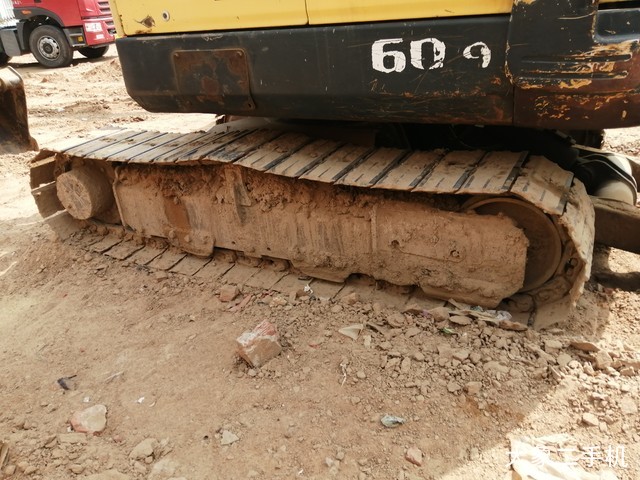 现代 R60-9 挖掘机