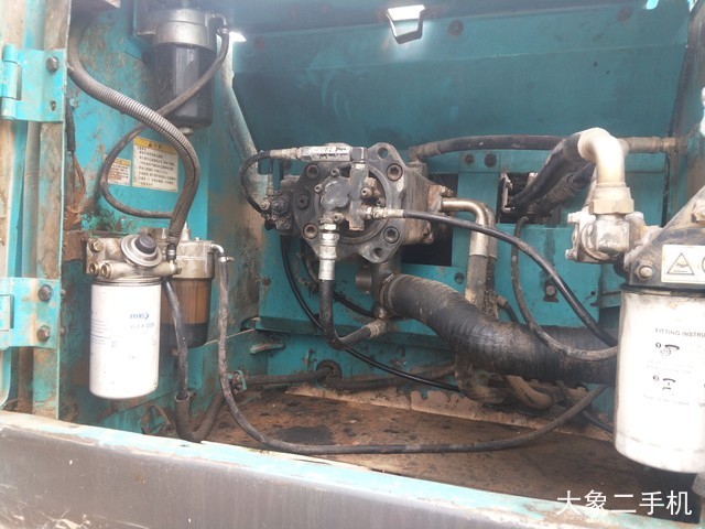 神钢 SK260LC-8 挖掘机