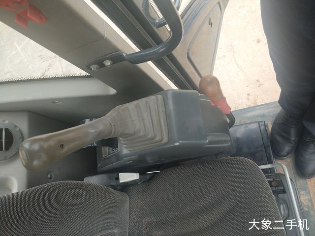 柳工 CLG908D 挖掘机