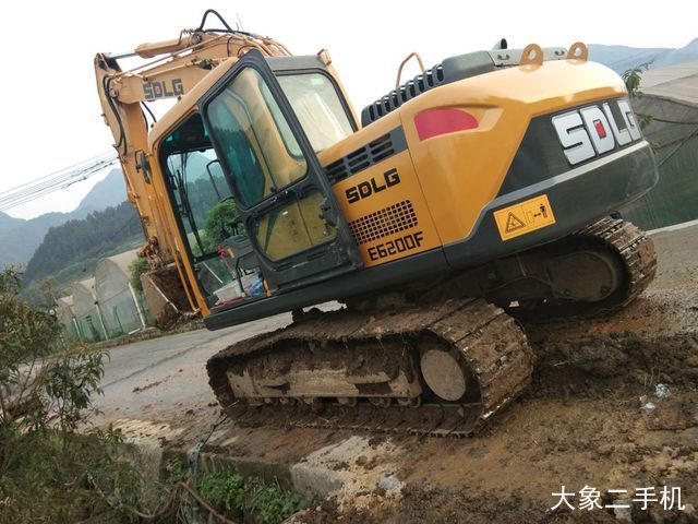 山东临工 E6135F 挖掘机