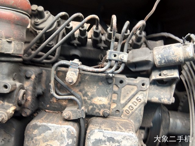 现代 R225LC-7 挖掘机