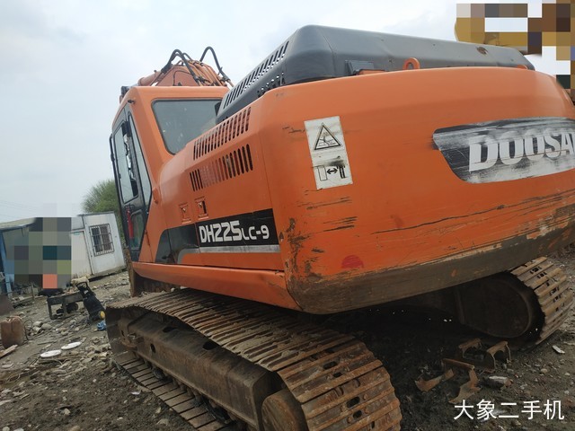 斗山 DH225LC-9 挖掘机