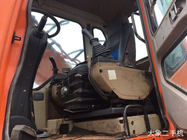 斗山 DH150W-7 挖掘机