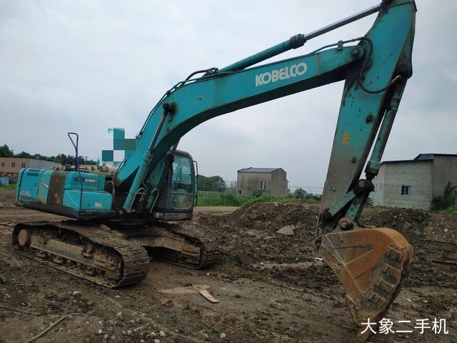 神钢 SK250-8 挖掘机