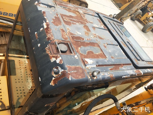 龙工 LG6225 挖掘机