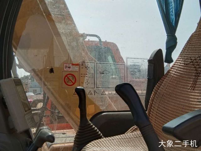 三一重工 SY135C 挖掘机