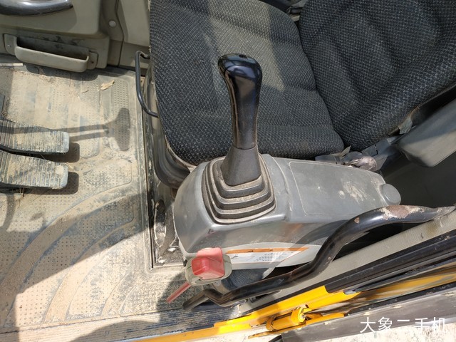 龙工 LG6090 挖掘机