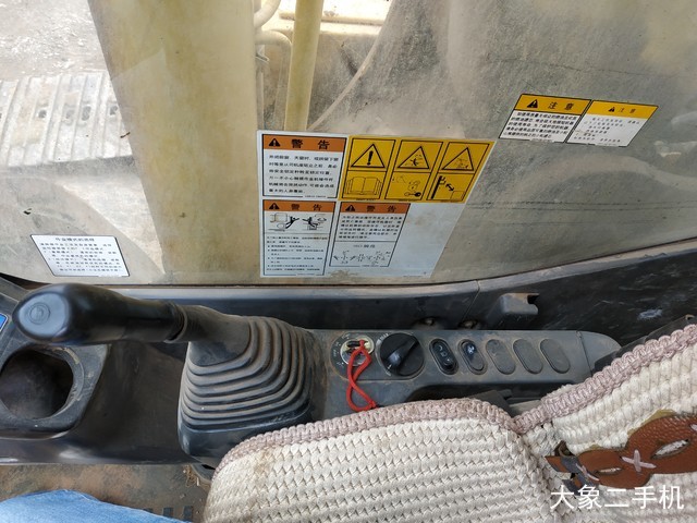 小松 PC240LC-8 挖掘机