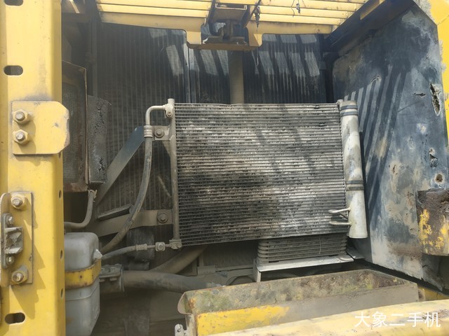 小松 PC240LC-8 挖掘机