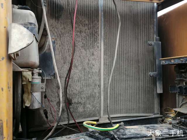 雷沃重工 FR260-7 挖掘机