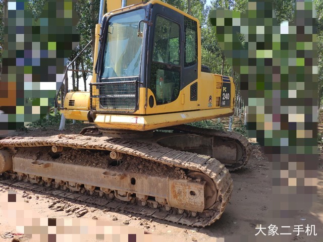 小松 PC240LC-8 挖掘机