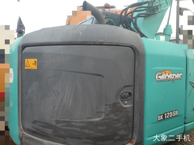 神钢 SK135SR 挖掘机