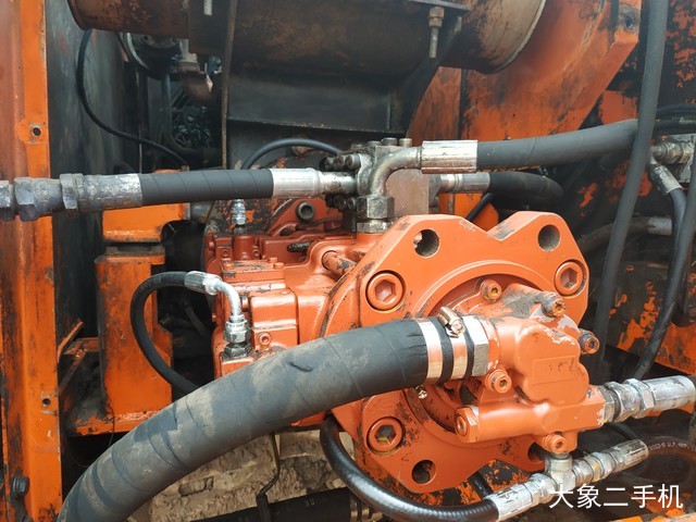 斗山 DH220-5 挖掘机