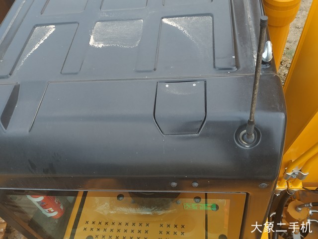 龙工 LG6225E 挖掘机