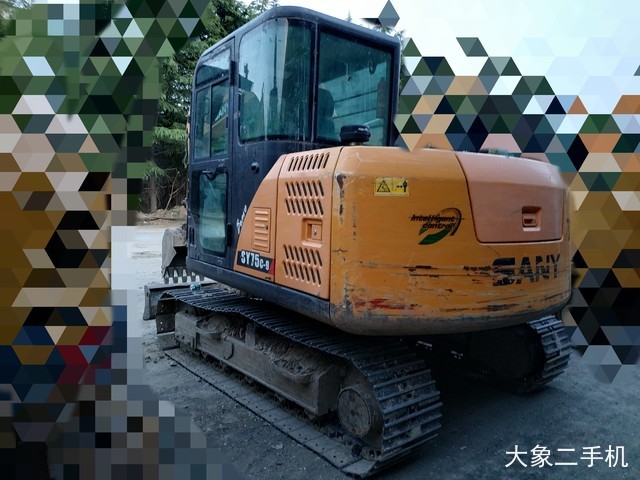 三一重工 SY75C 挖掘机