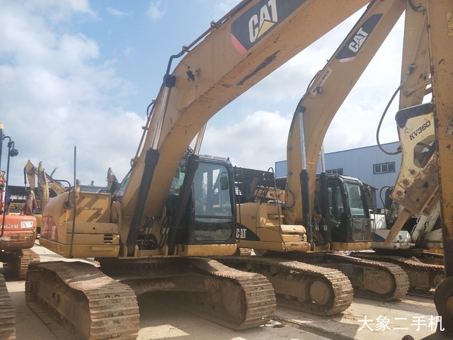 卡特彼勒 329DL 挖掘机