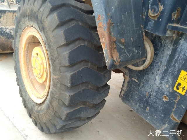 雷沃重工 FL936F 装载机