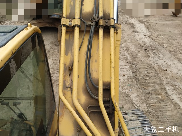 小松 PC200-8 挖掘机