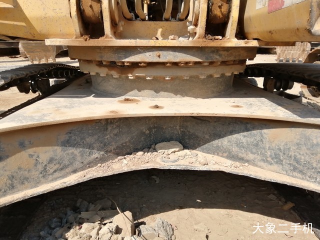 小松 PC220LC-8 挖掘机