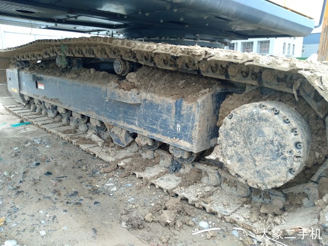 恒岳重工 HY215-8 挖掘机