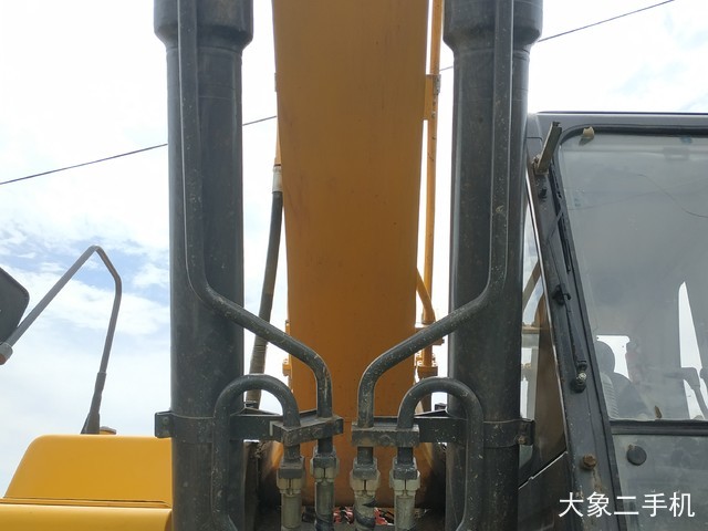 雷沃重工 FR480E 挖掘机