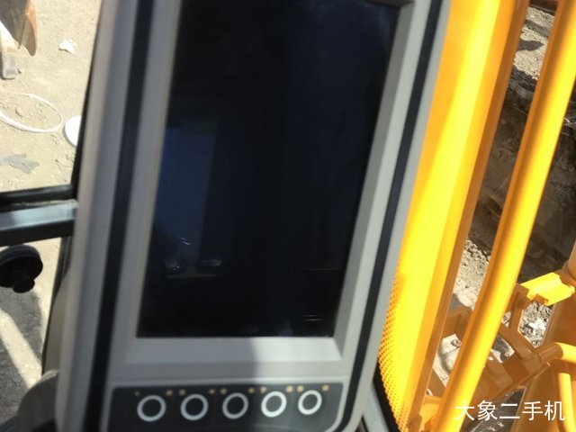 龙工 LG6150 挖掘机