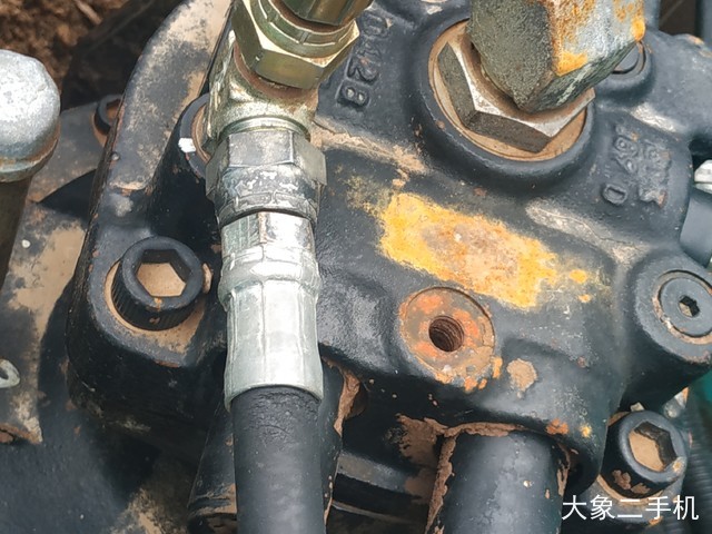 神钢 SK260LC-8 挖掘机