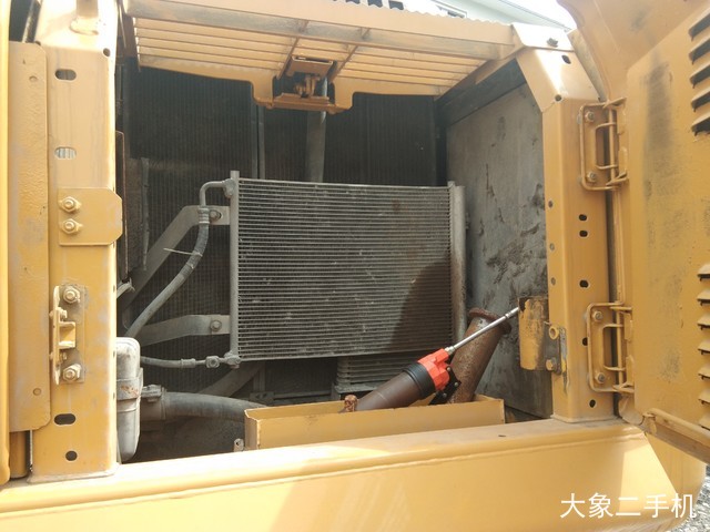小松 PC210-8 挖掘机
