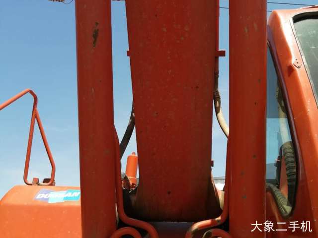 斗山 DH300LC-7 挖掘机