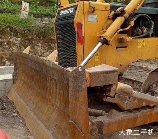 山推 SD16标准型 推土机