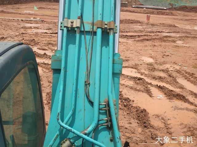 神钢 SK250-8 挖掘机