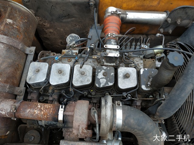 现代 R225LC-7 挖掘机