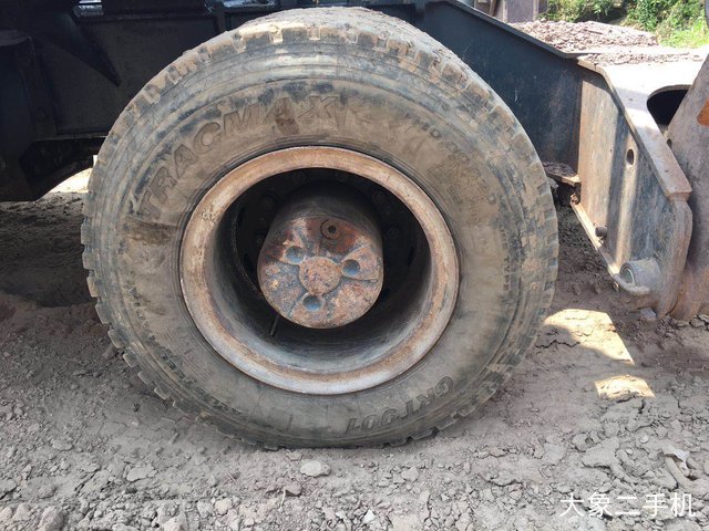 现代 R210W-9 挖掘机