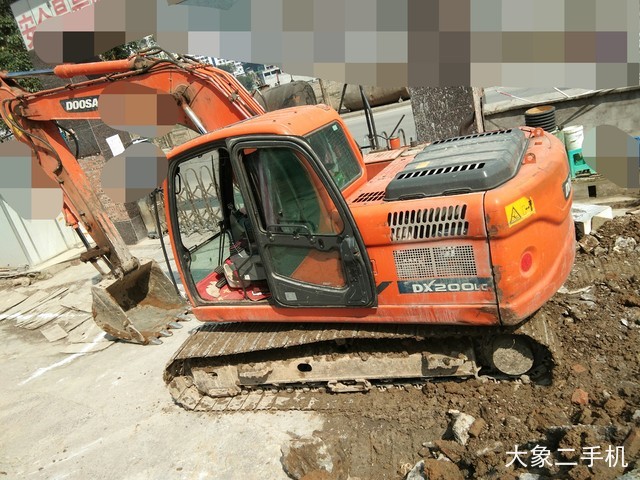 斗山 DX150LC 挖掘机