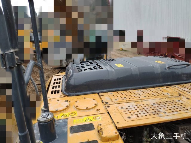 徐工 XE200D 挖掘机