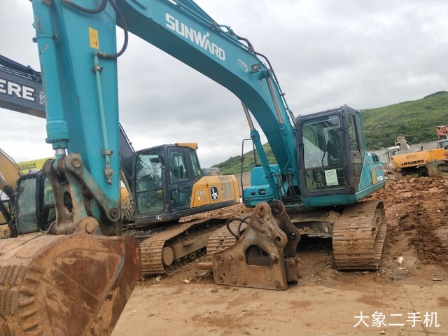 山河智能 SWE230LC 挖掘机