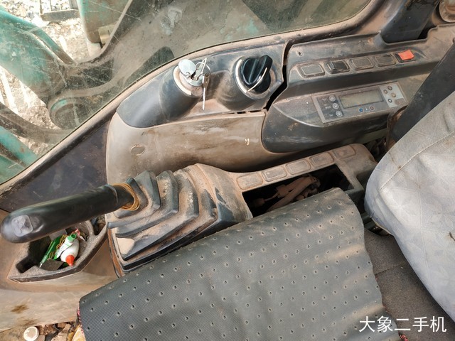 神钢 SK330-8 挖掘机