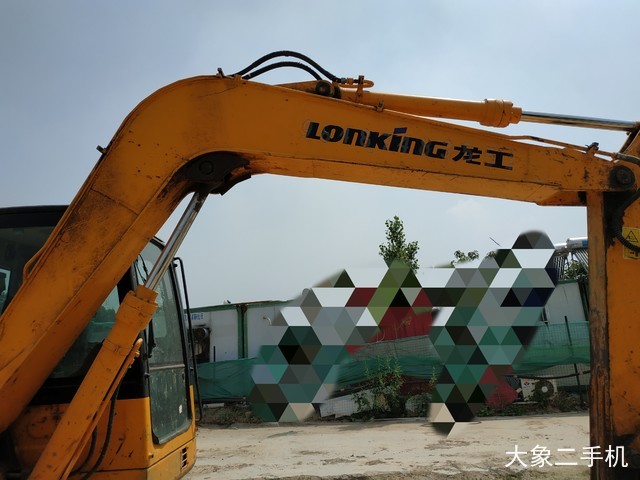 龙工 LG6090 挖掘机